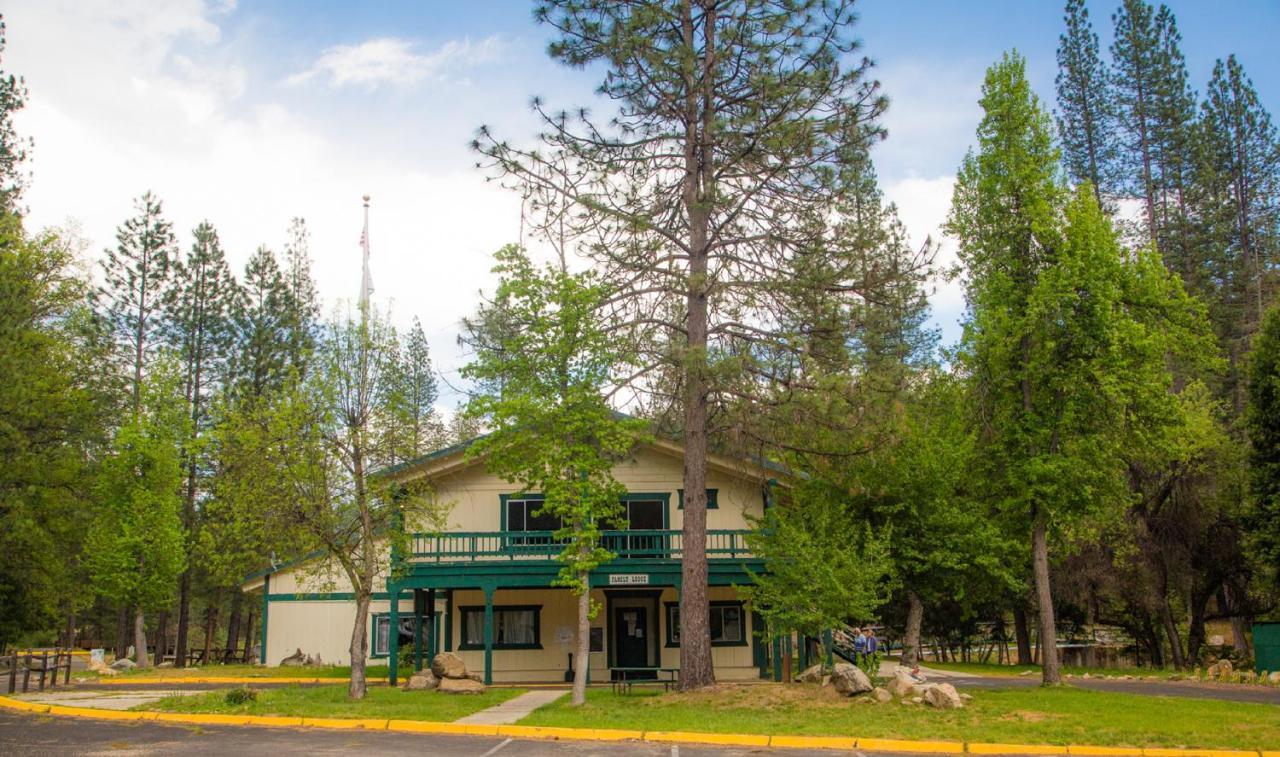 Yosemite Lakes Wheelchair Accessible Cabin 46 Harden Flat Extérieur photo